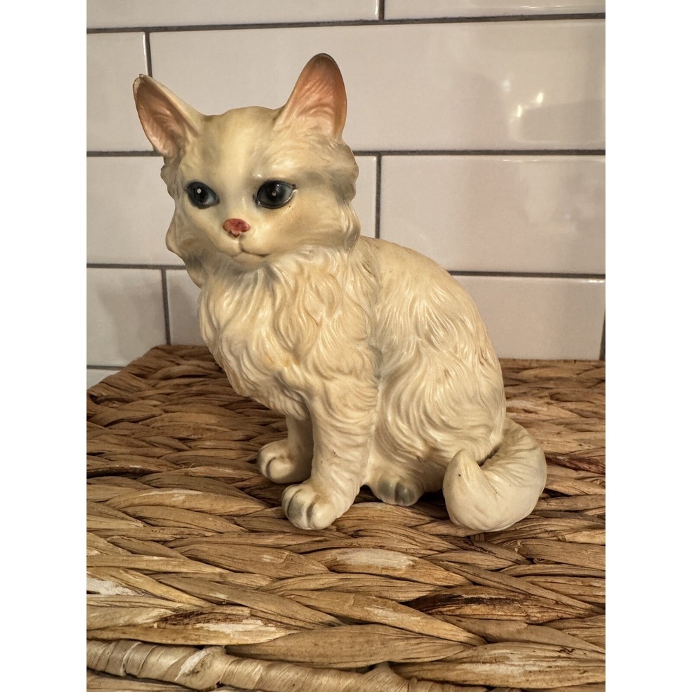 VINTAGE LEFTON Persian Cat Ceramic Figurine 5.5" X 4.5"-H1514